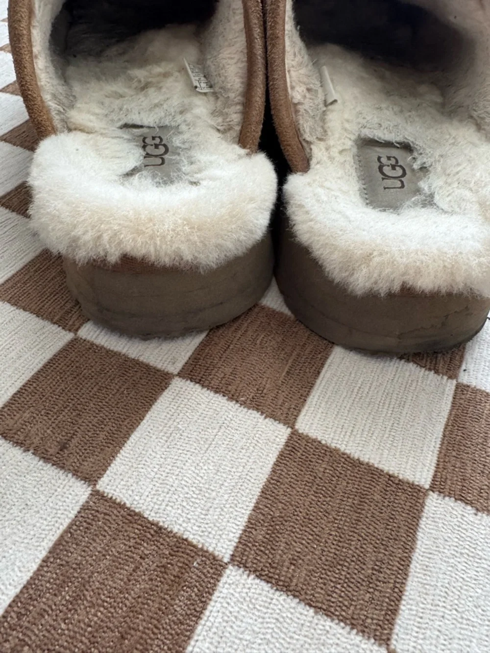 UGG Women's Chestnut Slippers - Picture 6 of 7